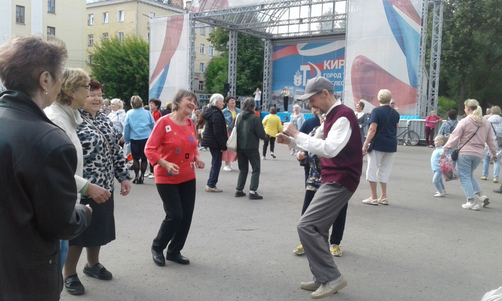 Кировчан приглашают потанцевать под открытым небом.